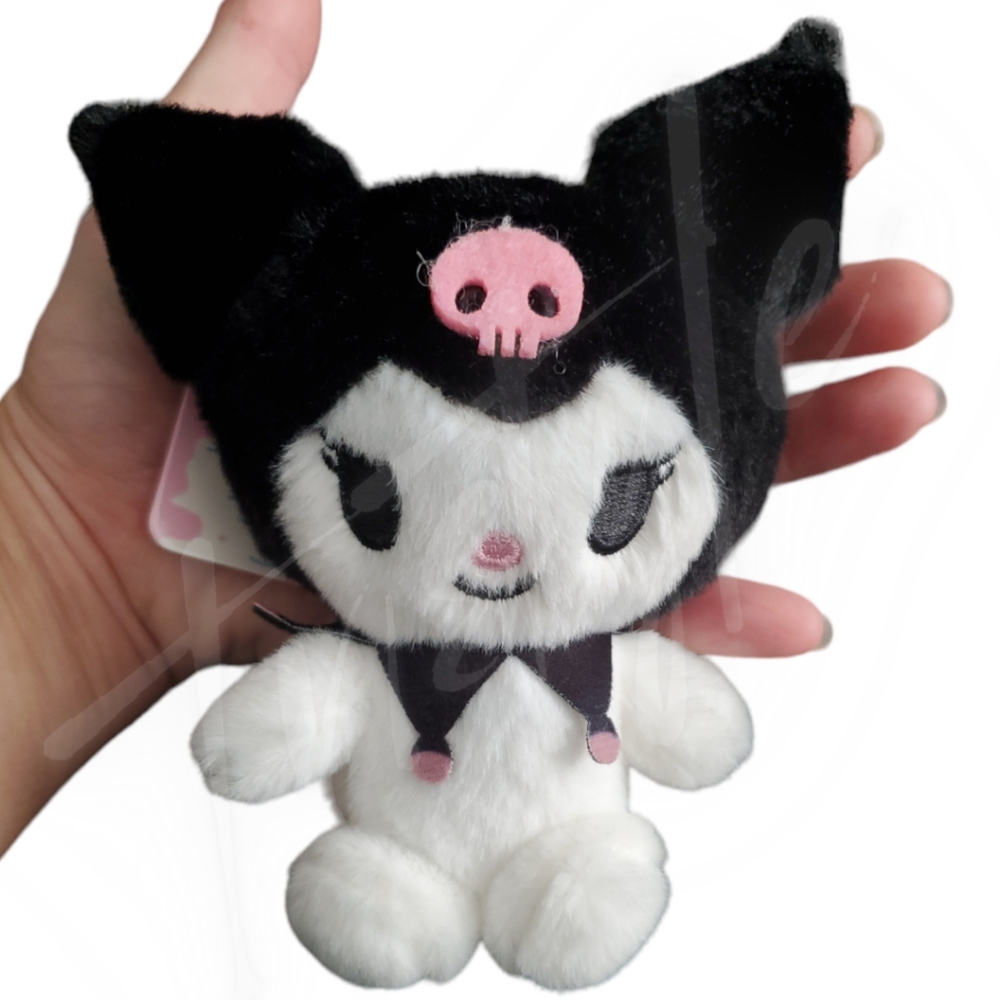 ⭐️LTD QTY⭐️ Kuromi Plush Keychain
